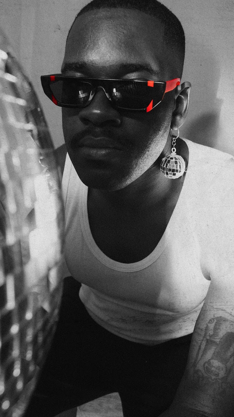 Tonton Davis - Lazer
